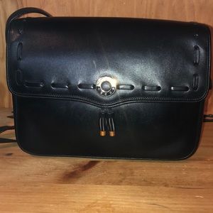 ❌SOLD❌ GUCCI SHOULDER BAG